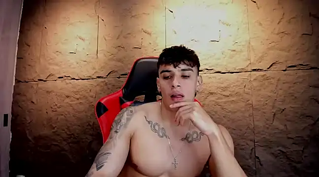 Snapshot of joseph_boy chatting on 03-17-25, 04:11 joseph boy online show from 03-17-25, 04:11