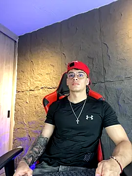 Snapshot of joseph_boy chatting on 09-11-25, 11:21 joseph boy online show from 09-11-25, 11:21