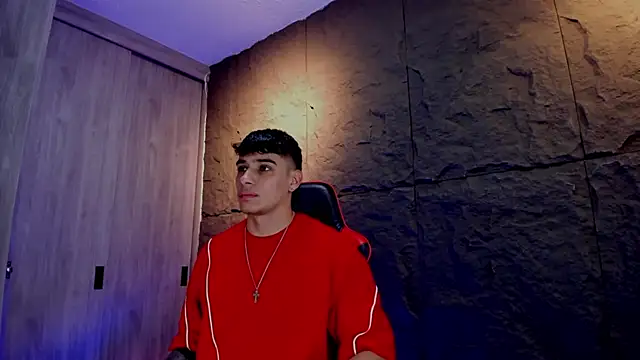 Snapshot of joseph_boy chatting on 10-01-25, 11:16 joseph boy online show from 10-01-25, 11:16