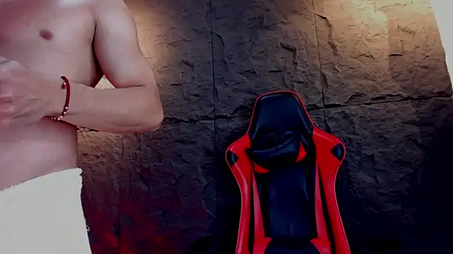 Snapshot of joseph_boy chatting on 10-11-25, 11:20 joseph boy online show from 10-11-25, 11:20