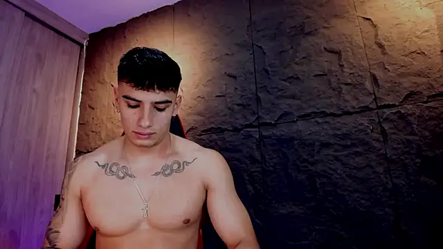 Snapshot of joseph_boy chatting on 10-13-25, 11:43 joseph boy online show from 10-13-25, 11:43