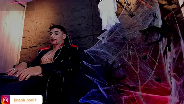 Snapshot of joseph_boy chatting on 10-31-25, 11:44 joseph boy online show from 10-31-25, 11:44