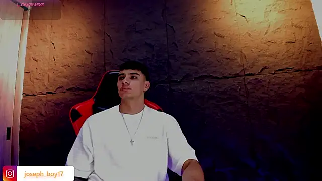 Snapshot of joseph_boy chatting on 11-10-25, 11:53 joseph boy online show from 11-10-25, 11:53