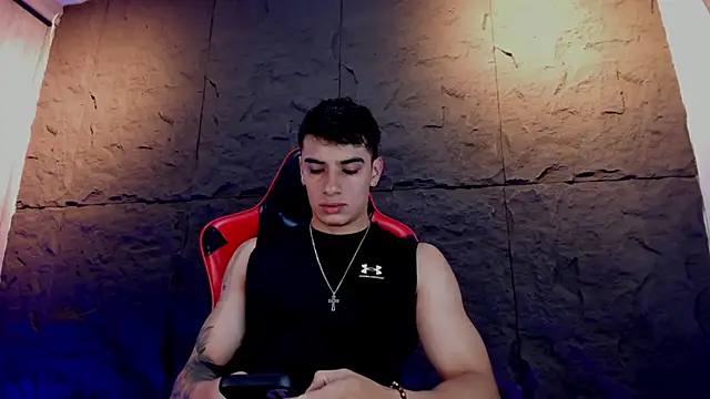 Snapshot of joseph_boy chatting on 12-05-25, 11:41 joseph boy online show from 12-05-25, 11:41