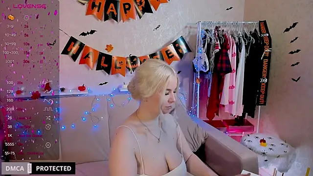 Tasty booty online show from 10-30-25, 02:13