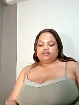 hugemelonsxxx online show from 03-05-25, 08:32