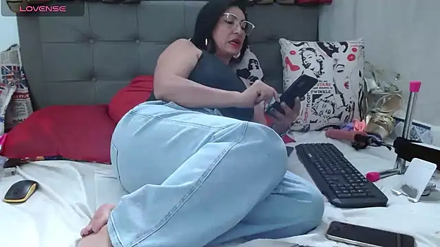 katysquirtdirty online show from 06-04-26, 07:42