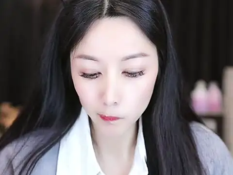 Nuyoah-77 online show from 01-25-25, 04:03