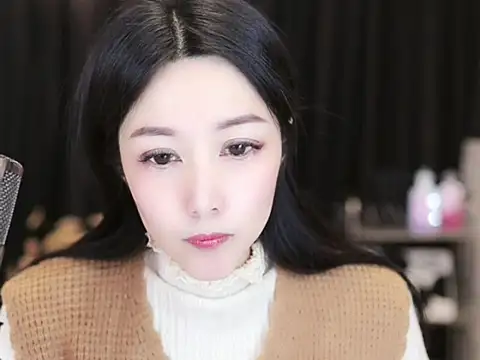 Nuyoah-77 online show from 02-05-25, 02:48