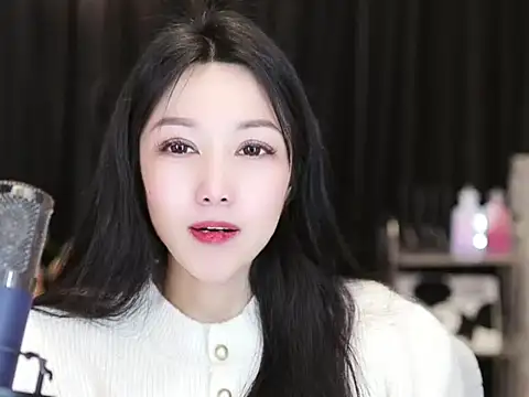 Nuyoah-77 online show from 02-10-25, 05:41