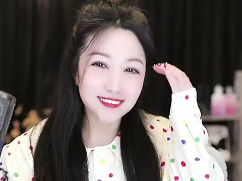 Nuyoah-77 online show from 03-05-25, 06:23