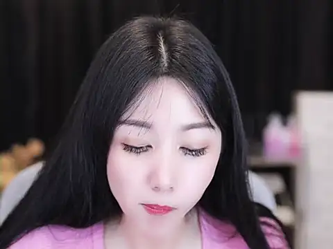 Nuyoah-77 online show from 09-10-25, 03:12