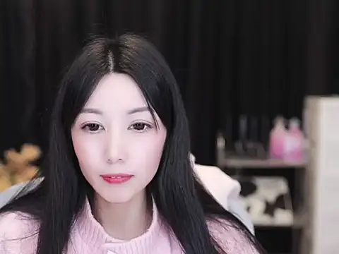 Nuyoah-77 online show from 11-13-25, 03:55