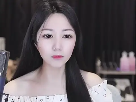 Nuyoah-77 online show from 04-20-26, 06:27