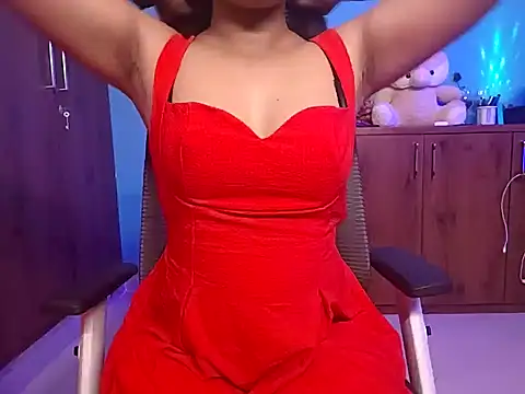Snapshot of GoldnessAishu chatting on 06-24-26, 05:56 GoldnessAishu online show from 06-24-26, 05:56