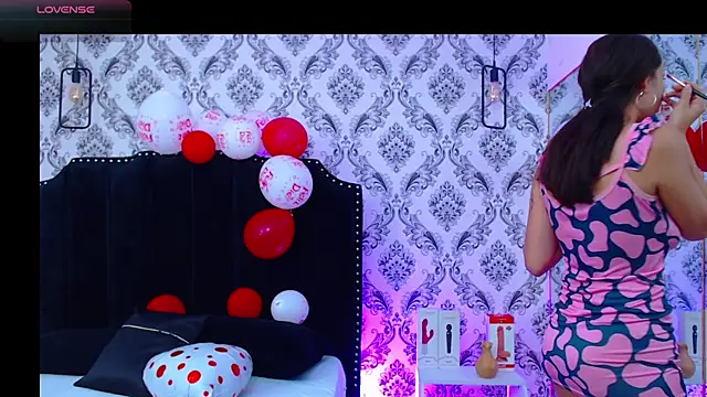 SaaraBrown online show from 02-16-25, 12:32