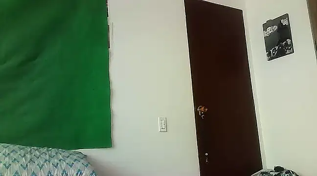 Snapshot of Scarlett_Knox_69 chatting on 12-15-24, 04:04 Scarlett Knox 69 online show from 12-15-24, 04:04