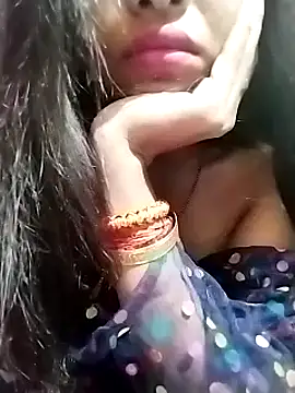 Snapshot of Hotty-Divya chatting on 12-10-24, 02:16 Hotty-Divya online show from 12-10-24, 02:16