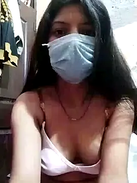 Snapshot of Hotty-Divya chatting on 12-19-24, 09:18 Hotty-Divya online show from 12-19-24, 09:18