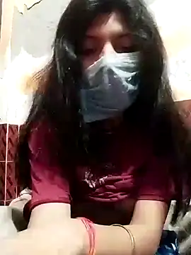 Snapshot of Hotty-Divya chatting on 01-17-25, 01:35 Hotty-Divya online show from 01-17-25, 01:35