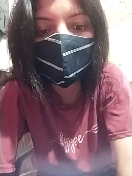 Snapshot of Hotty-Divya chatting on 03-21-25, 01:45 Hotty-Divya online show from 03-21-25, 01:45