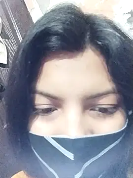 Snapshot of Hotty-Divya chatting on 03-22-25, 01:41 Hotty-Divya online show from 03-22-25, 01:41