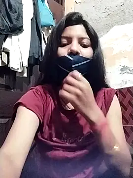 Snapshot of Hotty-Divya chatting on 03-23-25, 08:26 Hotty-Divya online show from 03-23-25, 08:26