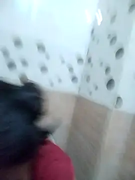 Snapshot of Hotty-Divya chatting on 09-18-25, 01:18 Hotty-Divya online show from 09-18-25, 01:18