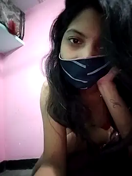 Snapshot of Hotty-Divya chatting on 11-02-25, 08:39 Hotty-Divya online show from 11-02-25, 08:39