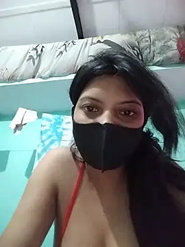 Hotty-Divya online show from 05-21-26, 03:24