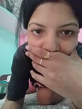 Hotty-Divya online show from 05-22-26, 05:36