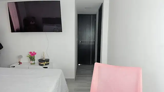 Snapshot of Ori_valentina chatting on 03-12-25, 07:28 Ori valentina online show from 03-12-25, 07:28