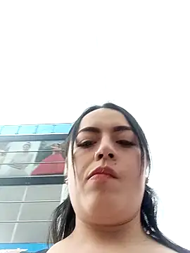 Snapshot of Lesly_10- chatting on 01-10-25, 10:57 Lesly 10- online show from 01-10-25, 10:57