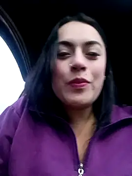 Snapshot of Lesly_10- chatting on 01-21-25, 11:13 Lesly 10- online show from 01-21-25, 11:13