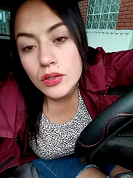 Snapshot of Lesly_10- chatting on 01-27-25, 02:02 Lesly 10- online show from 01-27-25, 02:02