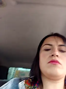 Snapshot of Lesly_10- chatting on 02-03-25, 05:24 Lesly 10- online show from 02-03-25, 05:24
