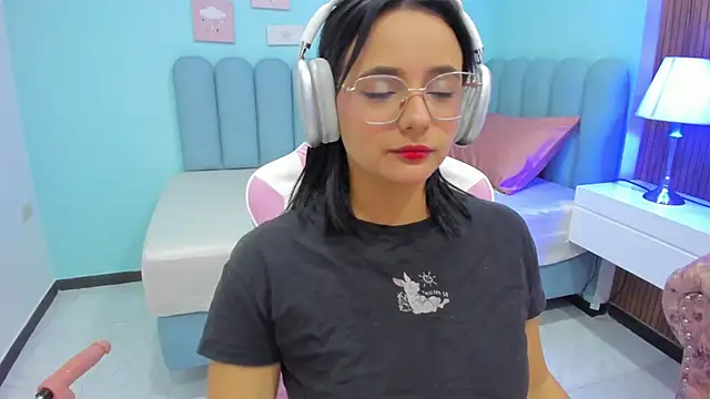 Snapshot of kae_styles chatting on 02-07-25, 10:52 kae styles online show from 02-07-25, 10:52