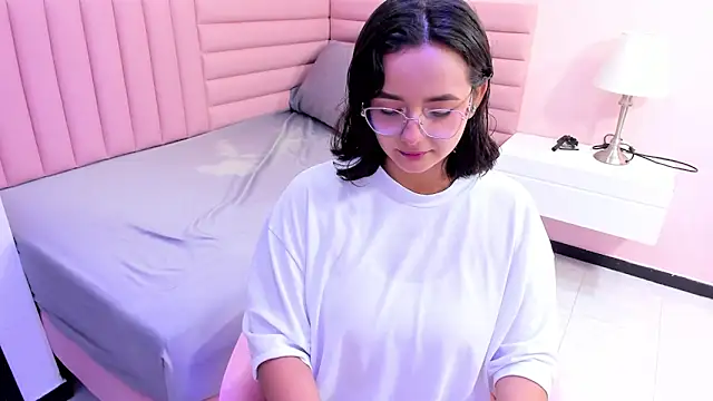 Snapshot of kae_styles chatting on 10-07-25, 07:55 kae styles online show from 10-07-25, 07:55