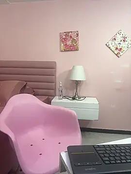 Snapshot of kae_styles chatting on 12-13-25, 07:53 kae styles online show from 12-13-25, 07:53