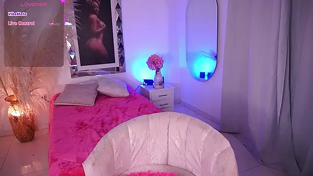 Alondrasparrow2 online show from 05-16-26, 11:09