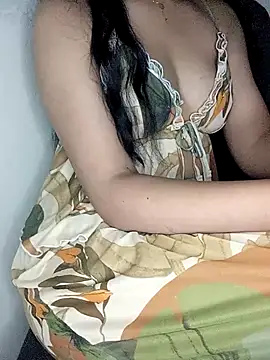 Snapshot of Patrona-fifi chatting on 11-21-25, 11:03 Patrona-fifi online show from 11-21-25, 11:03