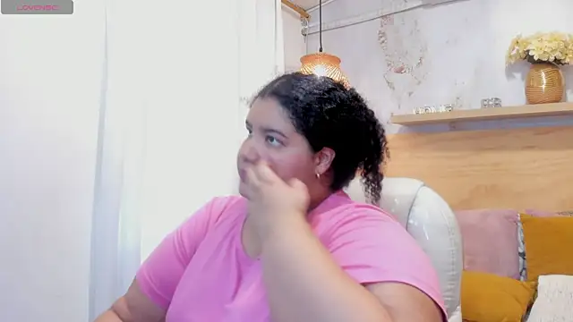 Miley Collins online show from 10-30-25, 08:31