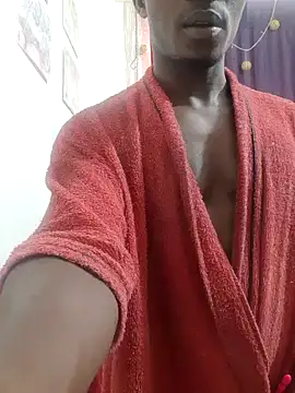 Snapshot of yezz3011 chatting on 12-18-24, 05:42 yezz3011 online show from 12-18-24, 05:42