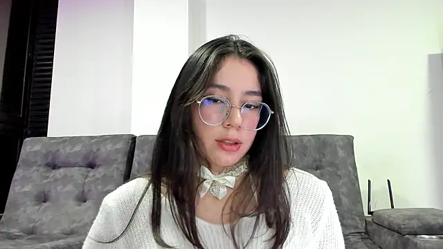 emmadiaz1 online show from 09-13-25, 02:33