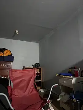 SluttyLyfe4L online show from 05-14-26, 09:54
