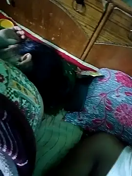 Snapshot of Lustyful_Couple chatting on 11-06-25, 10:32 Lustyful Couple online show from 11-06-25, 10:32