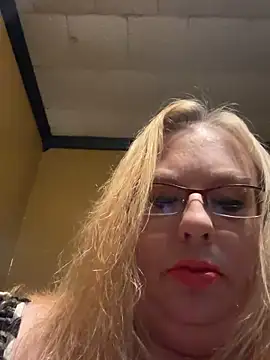 CherishWilliams online show from 04-18-26, 07:45