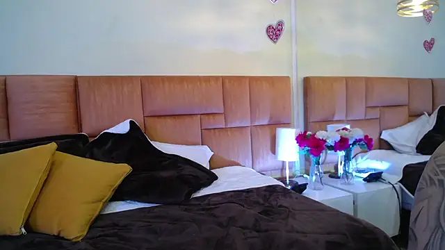 Snapshot of _Dulcinea_1 chatting on 03-07-25, 12:23 Dulcinea 1 online show from 03-07-25, 12:23