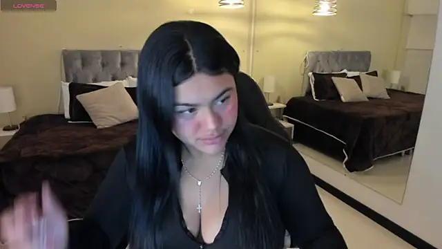 Snapshot of _Dulcinea_1 chatting on 10-13-25, 10:37 Dulcinea 1 online show from 10-13-25, 10:37