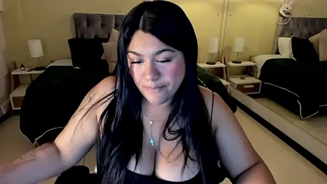 Snapshot of _Dulcinea_1 chatting on 10-25-25, 03:25 Dulcinea 1 online show from 10-25-25, 03:25